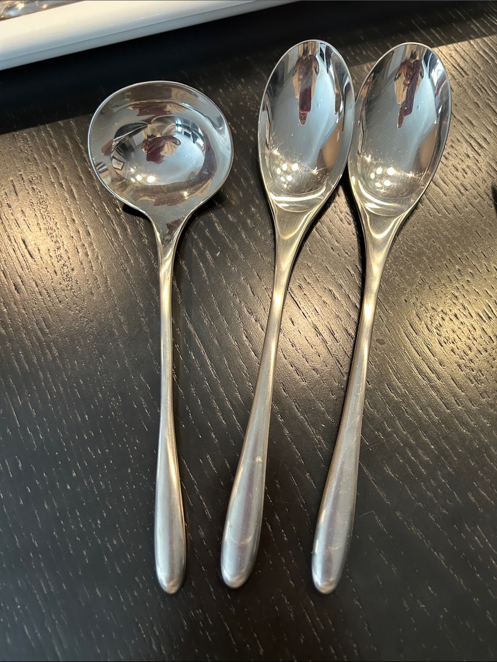 Rosenthal Taille 70 Piece Polished Silver Stainless Flatware Set - Picture 5 of 12